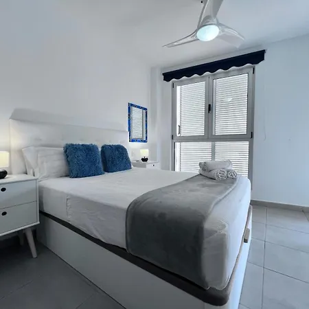 Apartamento Con Terraza Y Vistas